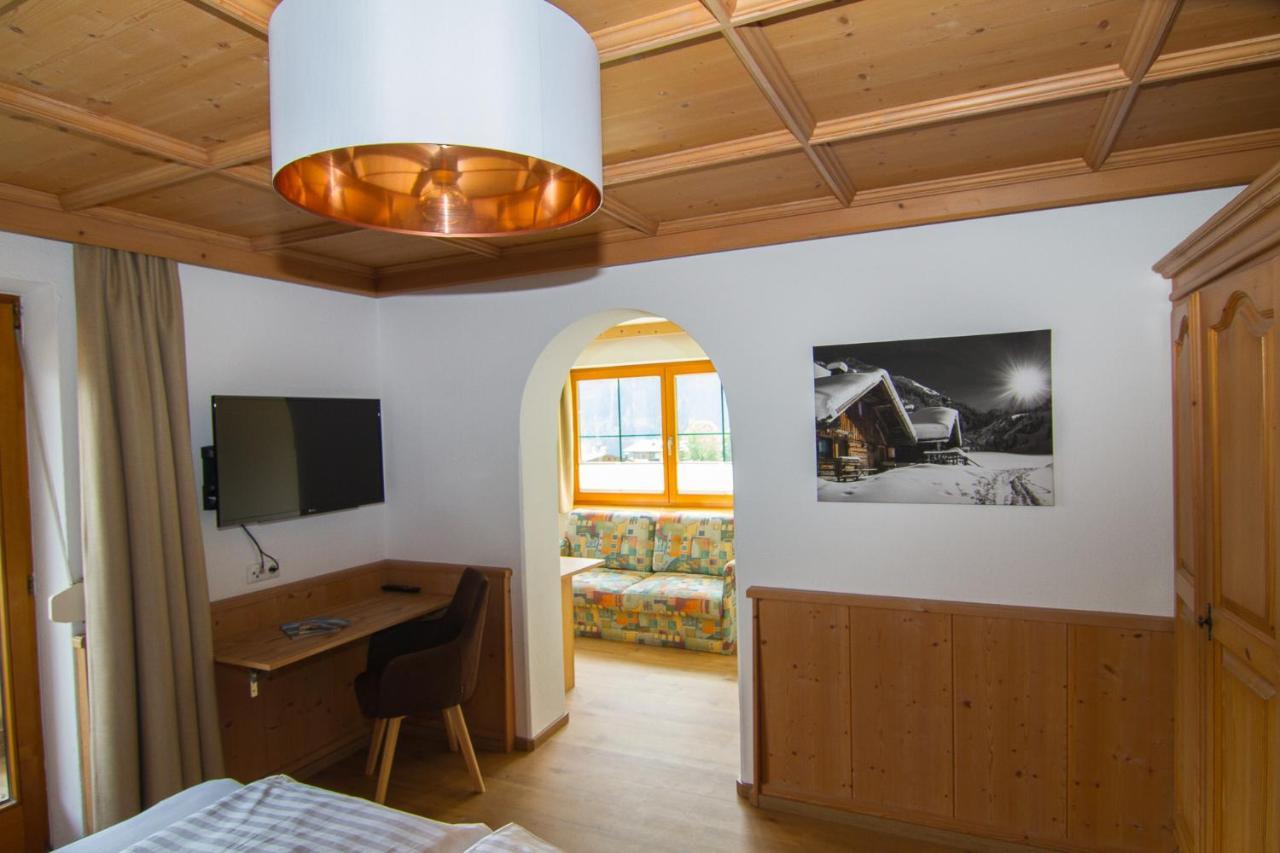 Haus Am Sonnenhang Finkenberg Eksteriør billede